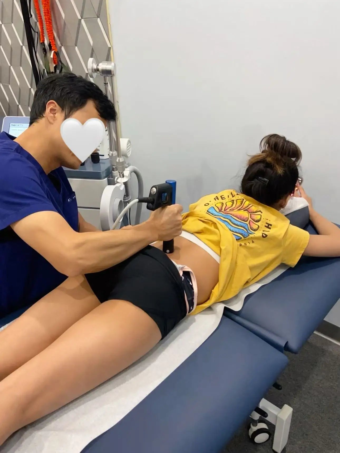SLyric Extracorporeal Magnetic Transduction Therapy Machine For Targeted Pain